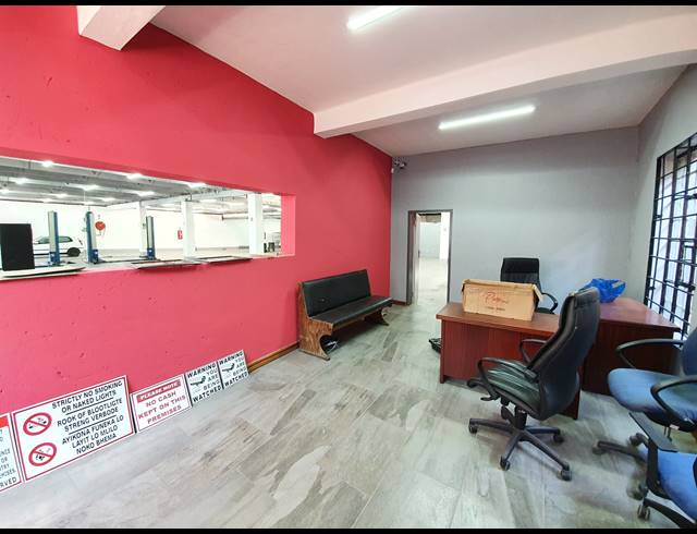 990M² WORKSHOP FOR SALE IN OPHIRTON